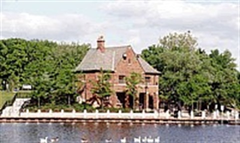 newburgh pointe building