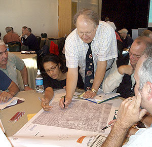 Assisting participants during the IDEP Problem Solving Exercise